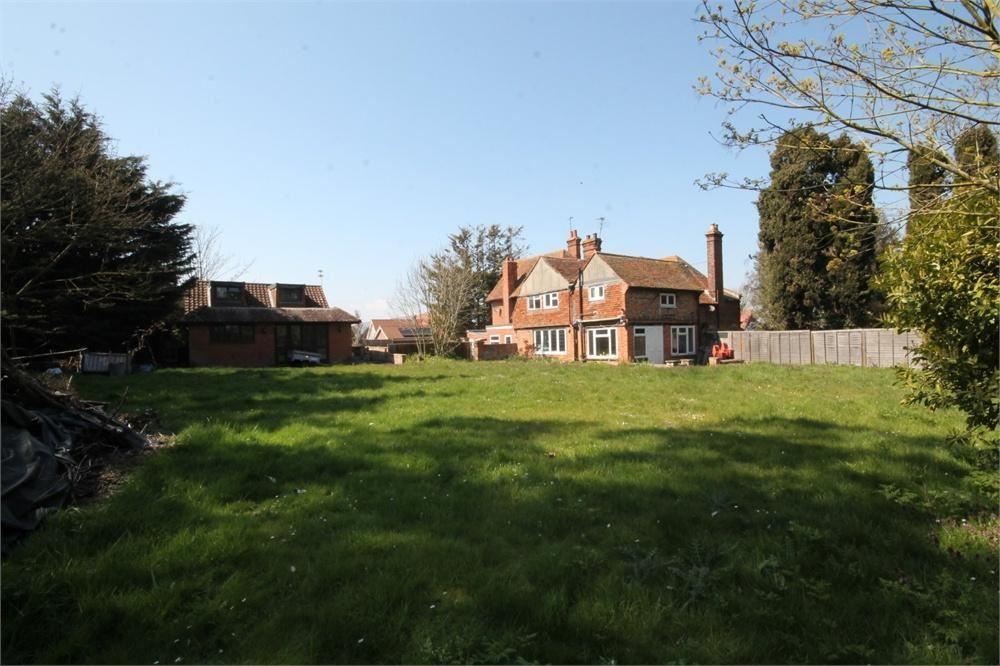 Walton Road, KirbyleSoken... Property £700,000