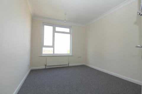 3 bedroom terraced house to rent, Forge Lane, Gillingham, Kent, ME7