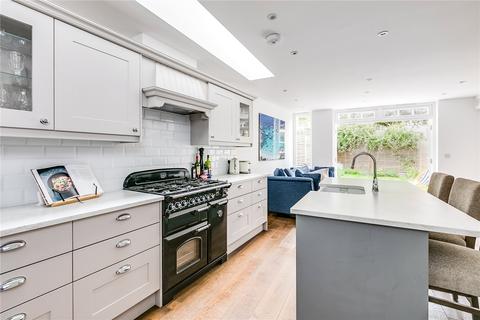 25 Swanage Road, London, SW18 2DZ