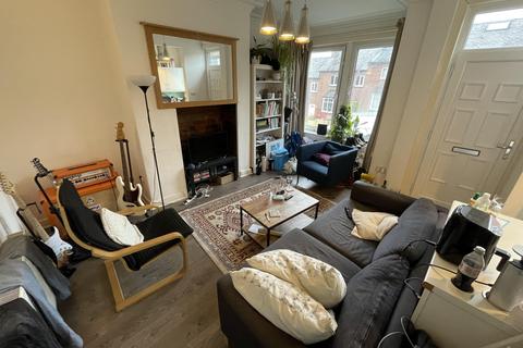3 bedroom terraced house to rent, Norman Mount, Leeds, West Yorkshire, LS5