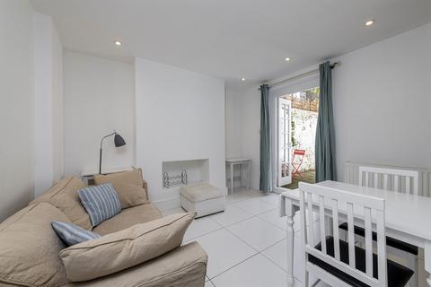 1 bedroom flat for sale, Latchmere Road, SW11