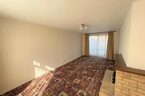 82 Bay Road, Bracknell, RG12 2NG