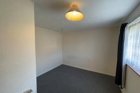 82 Bay Road, Bracknell, RG12 2NG