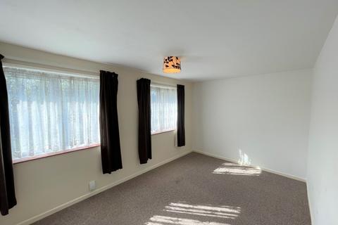 82 Bay Road, Bracknell, RG12 2NG