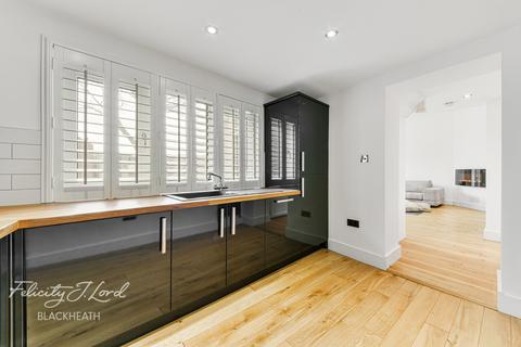 25a Delacourt Road, London, SE3 8XA