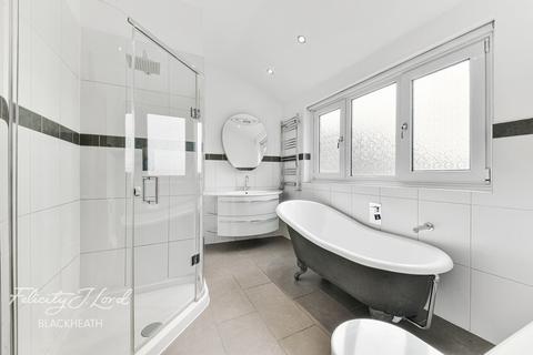 25a Delacourt Road, London, SE3 8XA