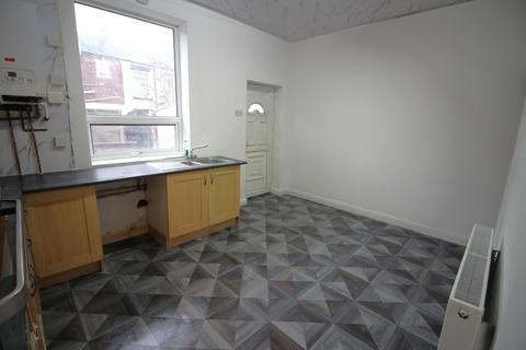 2 bedroom terraced house to rent, Randolph Street, Oldham, OL8