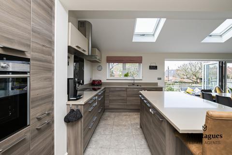 6 Oak Road, Epping, CM16 5DJ