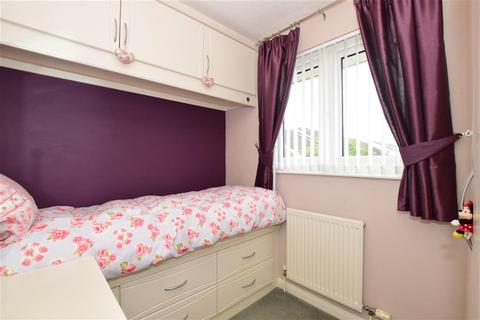 12 Lancer Way, Billericay, CM12 0XA