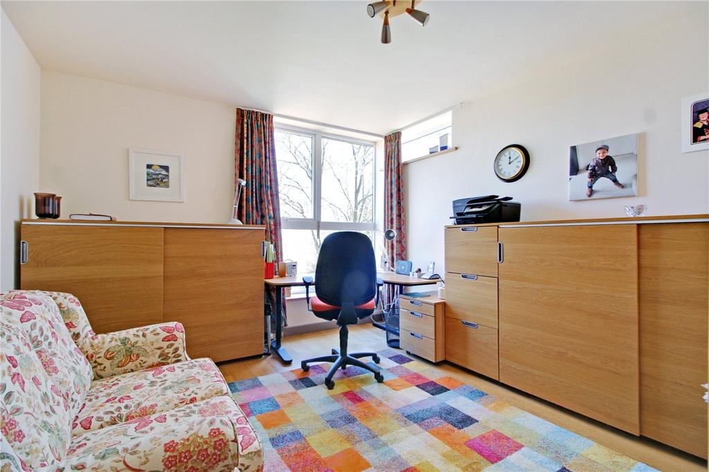 Bedroom/Study