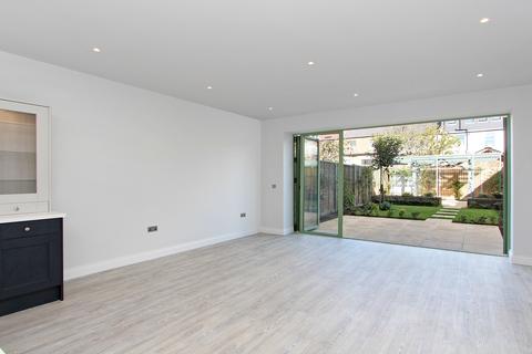 26 Whitestile Road, Brentford, TW8 9NJ