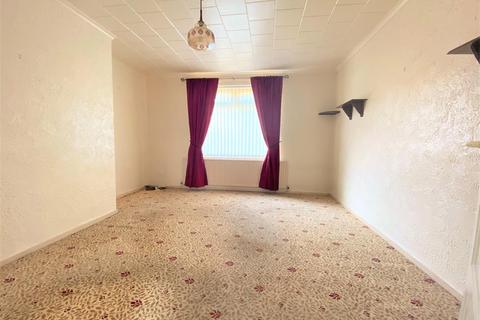 8 Broomhill View, Bolton Upon Dearne, Rotherham, S63 8LB