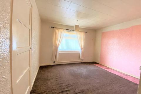 8 Broomhill View, Bolton Upon Dearne, Rotherham, S63 8LB