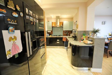 21 Queens Road, Hayes, UB3 2RY