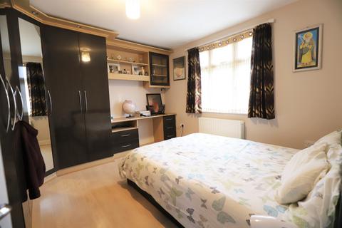 21 Queens Road, Hayes, UB3 2RY