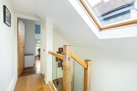 Flat 1, 16 Ryfold Road, London, SW19 8BZ
