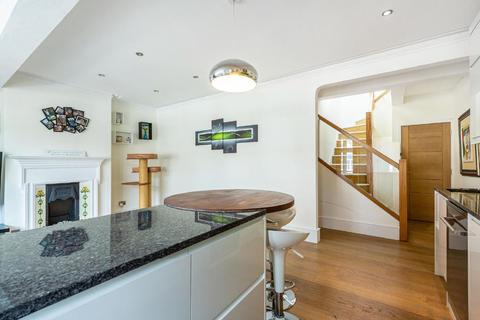 Flat 1, 16 Ryfold Road, London, SW19 8BZ