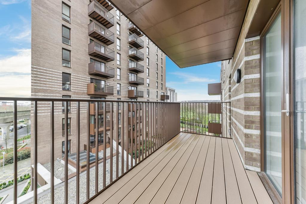 Adlay Apartments, Millet Place... 2 bed apartment £2,006 pcm (£463 pw)