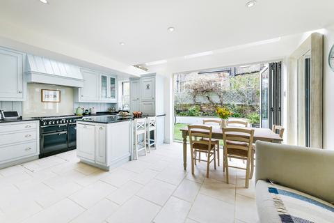 26 Dancer Road, London, SW6 4DX