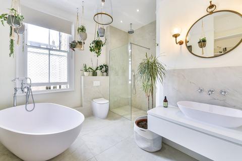 26 Dancer Road, London, SW6 4DX
