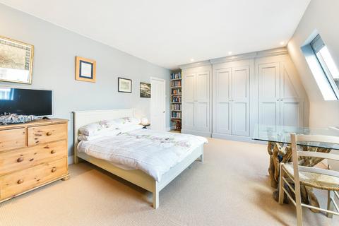 26 Dancer Road, London, SW6 4DX