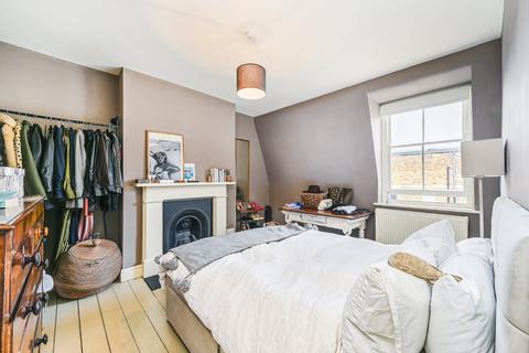 8 Parsons Green Lane, London, SW6 4HS