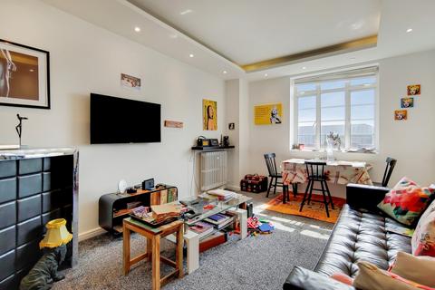 3 bedroom flat for sale, Hammersmith Road, Hammersmith, W6