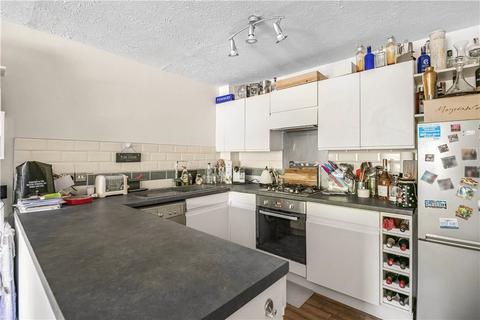 1 bedroom apartment for sale, Gresham Road, Staines-upon-Thames, Surrey, TW18