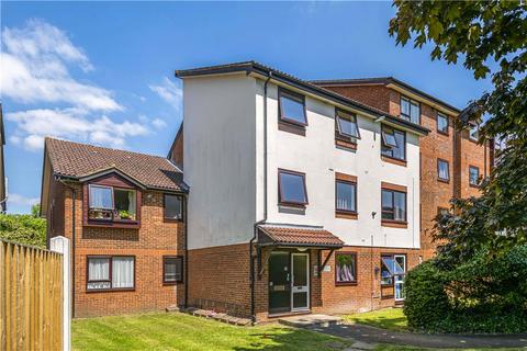 1 bedroom apartment for sale, Gresham Road, Staines-upon-Thames, Surrey, TW18