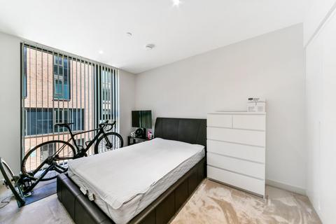 2 bedroom apartment to rent, Echo Court, Royal Wharf, London, E16