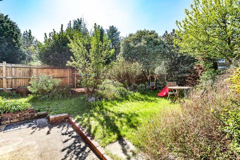 78 Stapleton Road, London, SW17 8AX