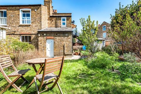 78 Stapleton Road, London, SW17 8AX