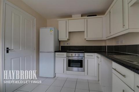 4 bedroom end of terrace house to rent, Robinson Avenue, S9