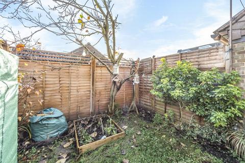 23 Barset Road, London, SE15 3HW