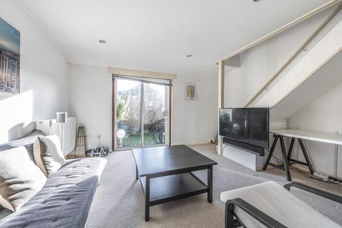 23 Barset Road, London, SE15 3HW