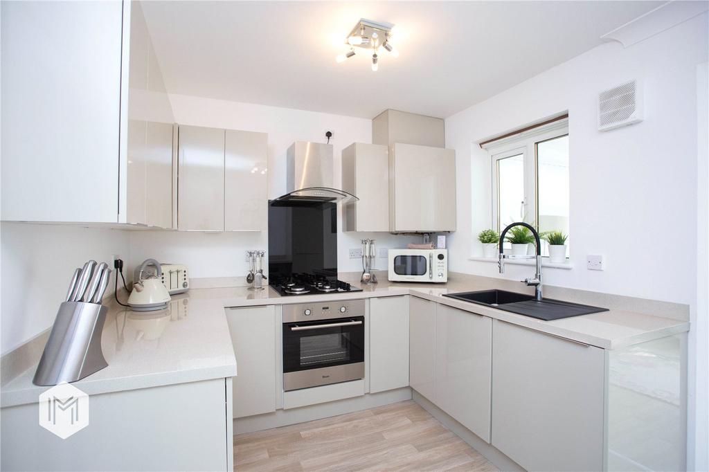 Elterwater Road, Bolton, BL4 2 bed terraced house £150,000