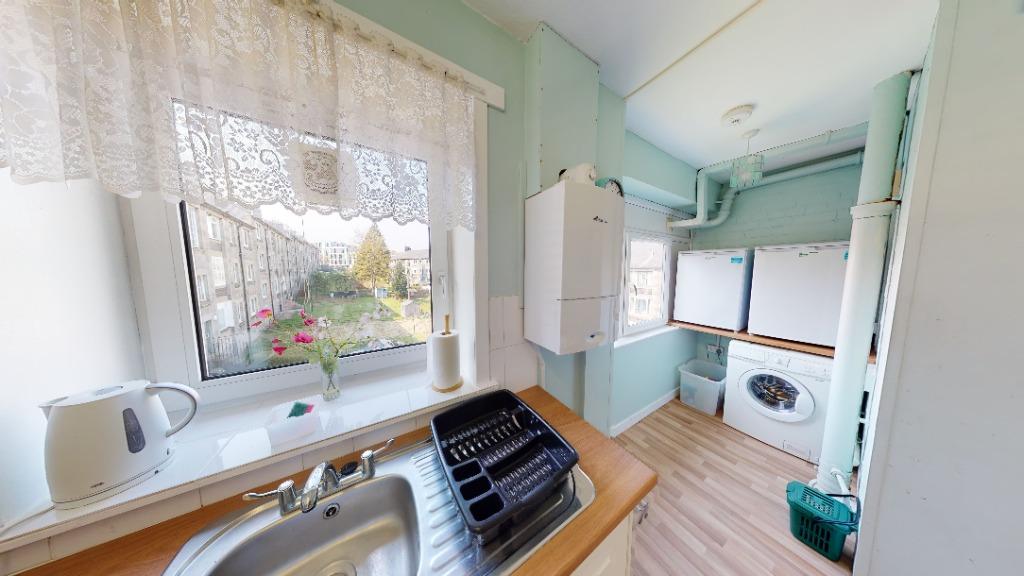 Willowbank Road, City Centre, Aberdeen, AB11 3 bed flat £1,200 pcm (£