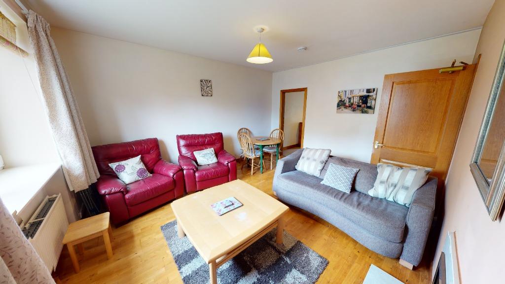 Willowbank Road, City Centre, Aberdeen, AB11 3 bed flat £1,200 pcm (£