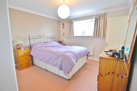 2 Padin Close, Chalford, Stroud, GL6 8FB