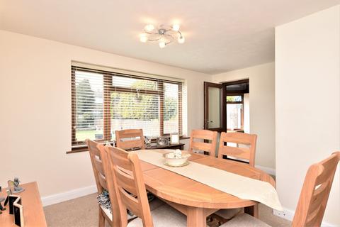 61 Wakering Road, Shoeburyness, Southend-on-sea, SS3 9SZ