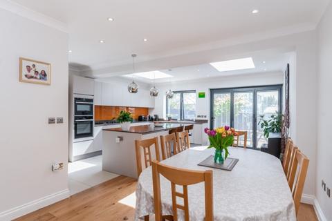 127 Blenheim Road, Harrow, HA2 7AA