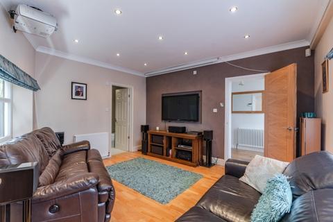 127 Blenheim Road, Harrow, HA2 7AA