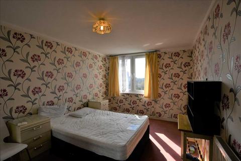 Flat 32, Scott House Woolmer Road, London, N18 2JH
