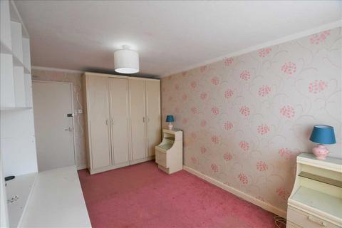 Flat 32, Scott House Woolmer Road, London, N18 2JH