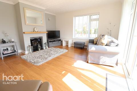 11 Bertram Avenue, Little Clacton, Clacton-on-sea, CO16 9RG