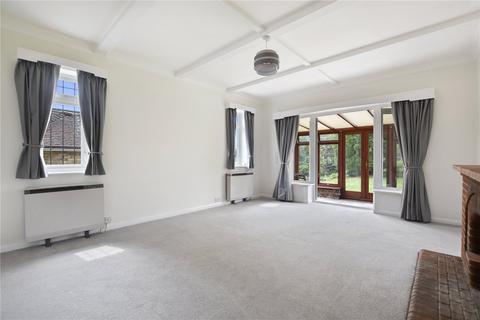 2 bedroom bungalow to rent, Green Street, Chorleywood, Rickmansworth, Hertfordshire, WD3