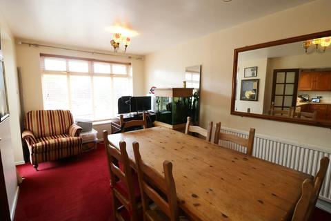 6 Bretshall Close, Shirley, Solihull, B90 4XH