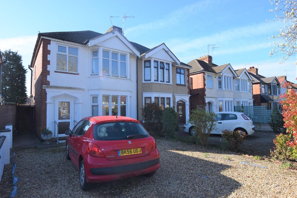 Coventry Road, Hinckley 3 bed semidetached house £190,000