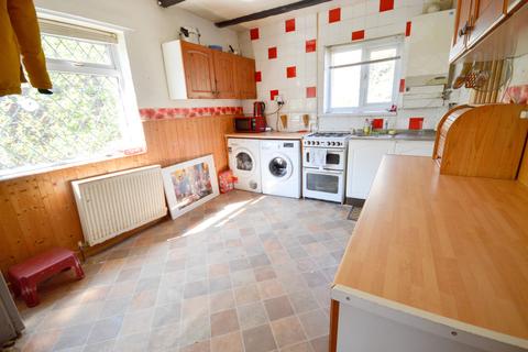 89 Rainbow Avenue, Hackenthorpe, Sheffield, S12 4AR