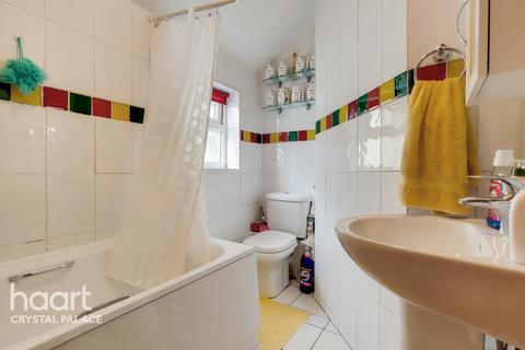 43 Malcolm Road, London, SE25 5HE